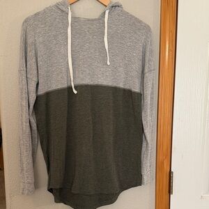 Stylish Gray and Green Women's Long Sleeve Hoodie T Shirt